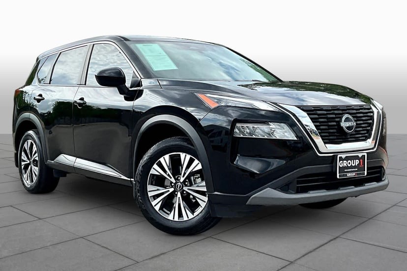 2023 Nissan Rogue - Image 3