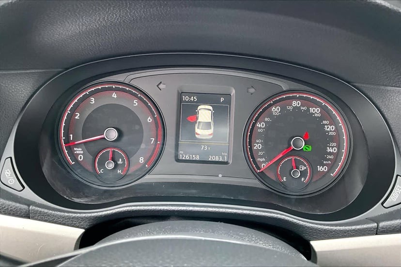 2020 Volkswagen Passat - Image 24