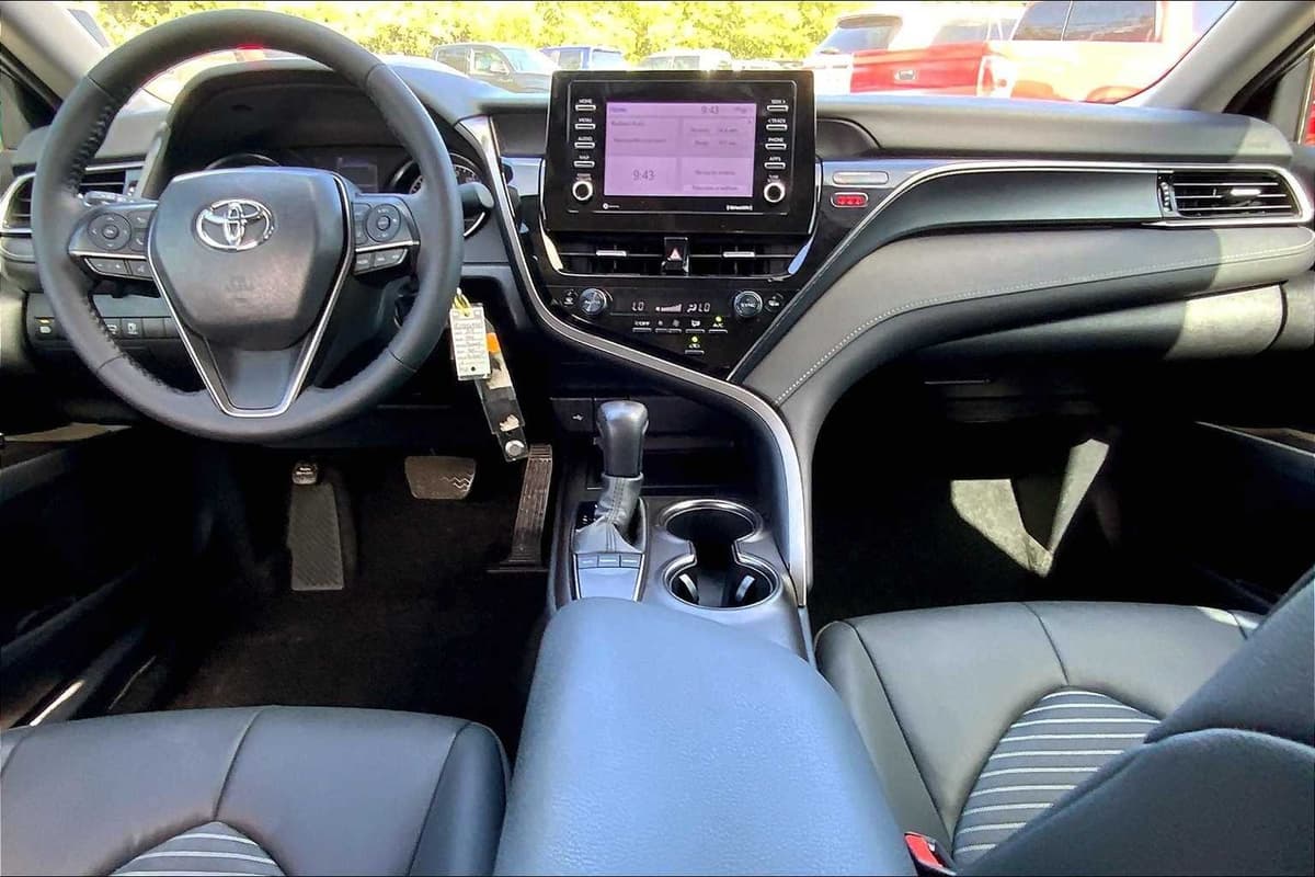 2024 Toyota Camry - Image 14