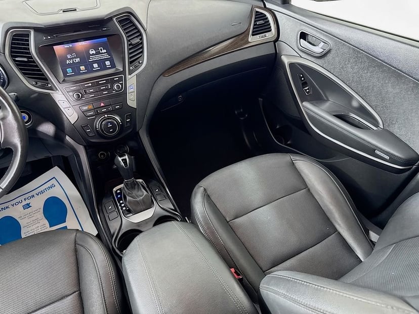2017 Hyundai Santa Fe Sport - Image 29