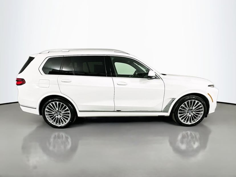 2026 BMW X7 - Image 4