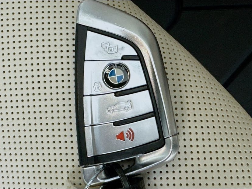 2023 BMW 8 Series - Image 38