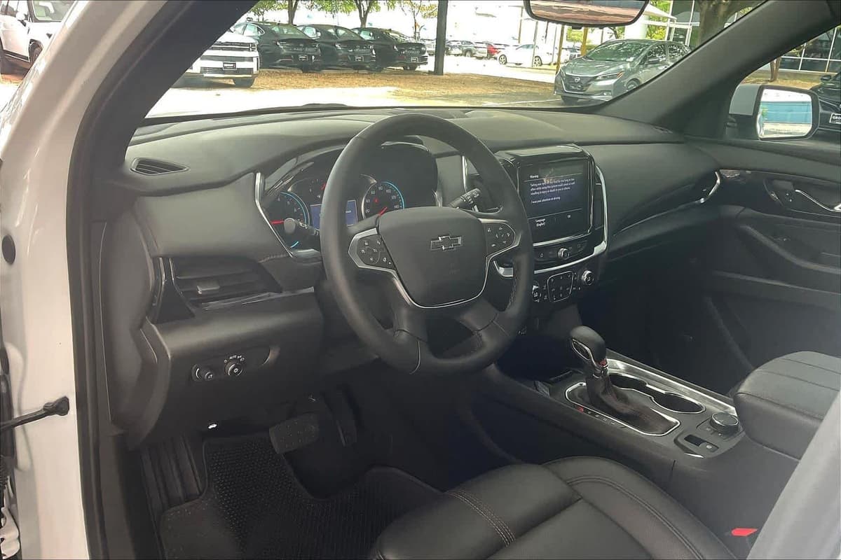 2023 Chevrolet Traverse - Image 18