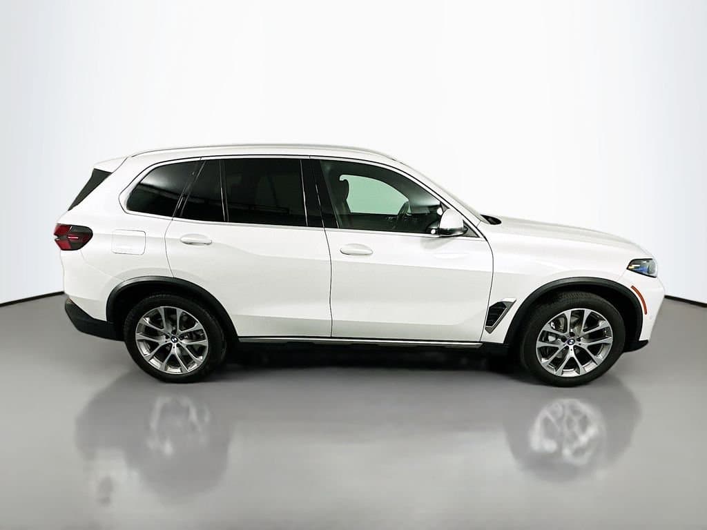 2024 BMW X5 - Image 4