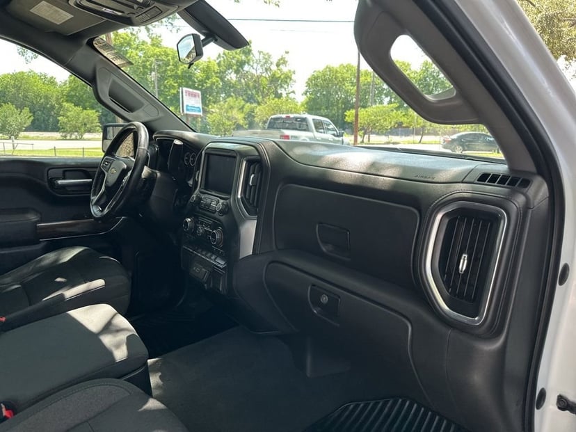 2021 Chevrolet Silverado 1500 - Image 21