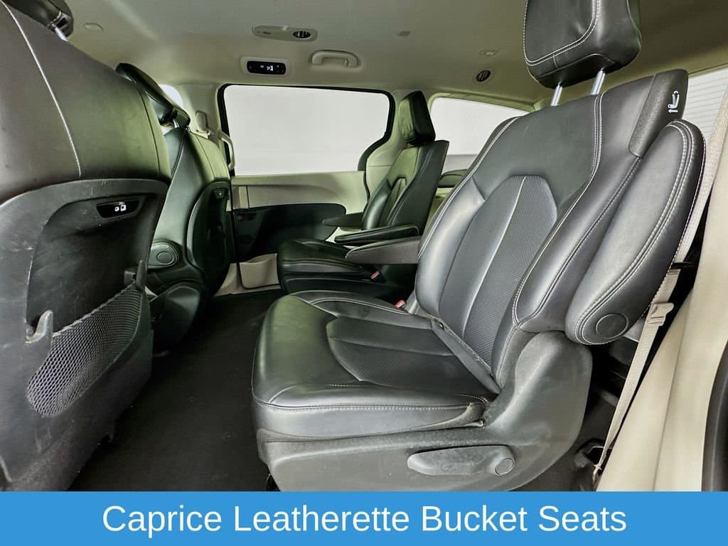 2023 CHRYSLER Pacifica - Image 30