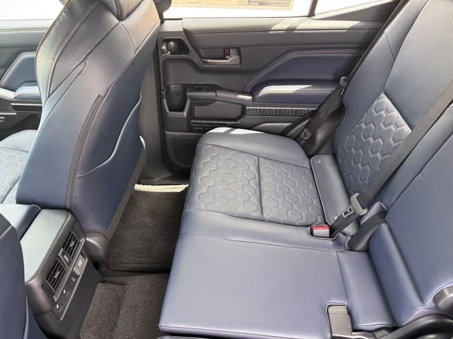 2026 Toyota 4Runner i-FORCE MAX - Image 21