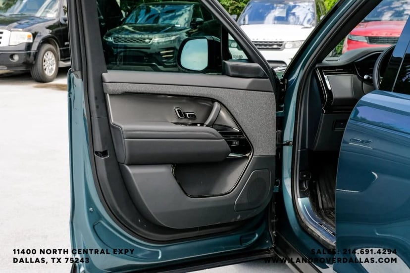 2026 Land Rover Range Rover Sport - Image 48