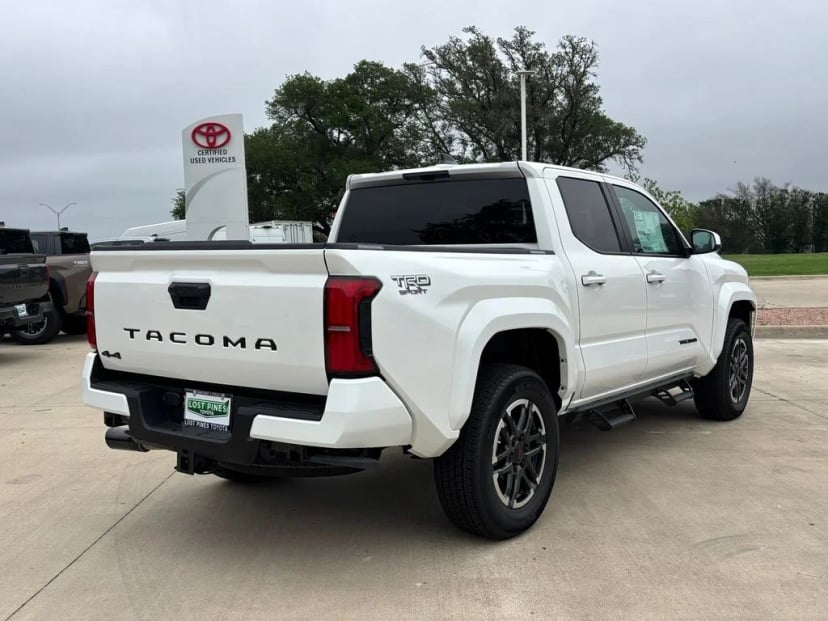 2026 Toyota Tacoma - Image 4