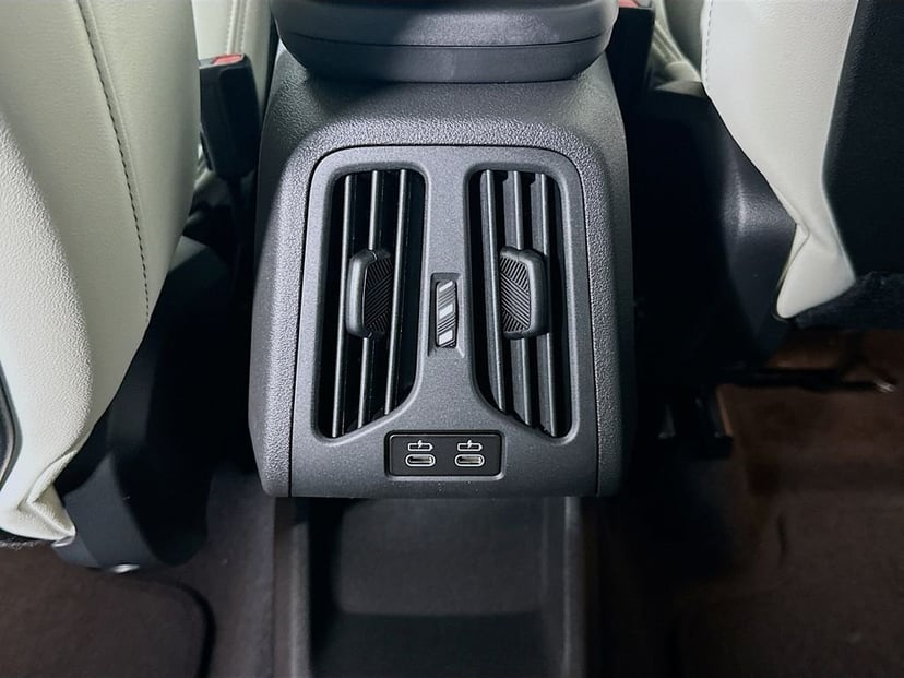 2026 BMW X1 - Image 18