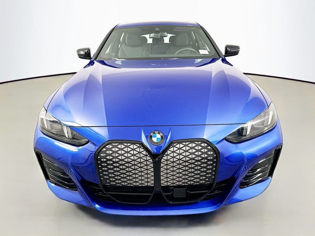 2026 BMW i4 - Image 2