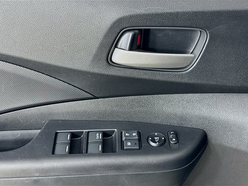 2015 Honda CR-V - Image 21