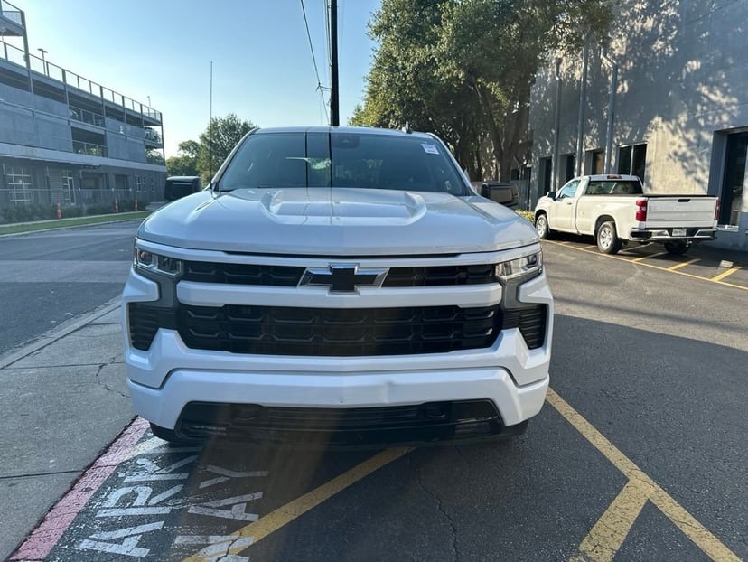 2022 Chevrolet Silverado 1500 - Image 2