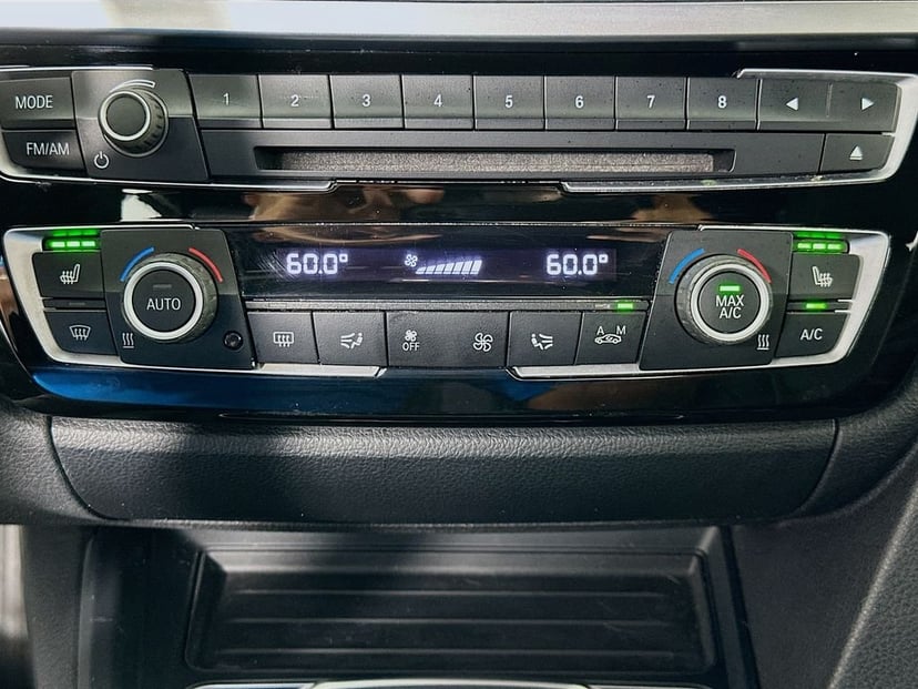 2016 BMW 3 Series - Image 15