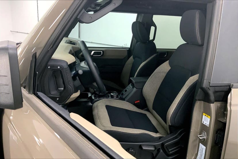 2026 Ford Bronco - Image 8