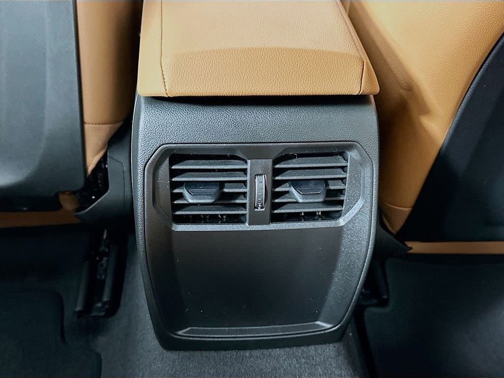 2026 BMW 2 Series - Image 18