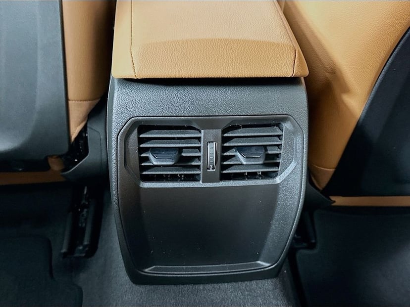 2026 BMW 2 Series - Image 18