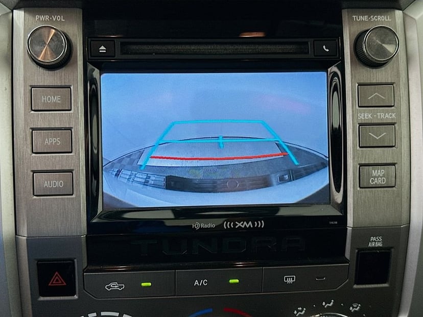 2018 Toyota Tundra - Image 14