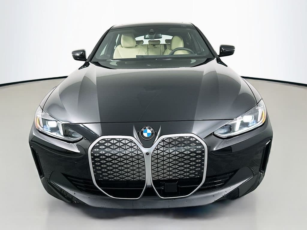 2026 BMW i4 - Image 2
