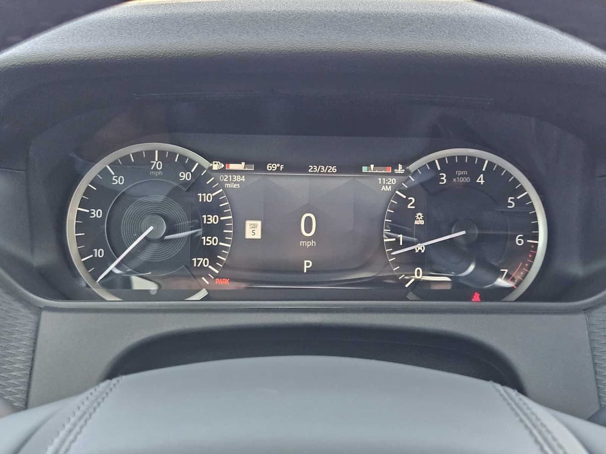 2022 Land Rover Range Rover Velar - Image 12