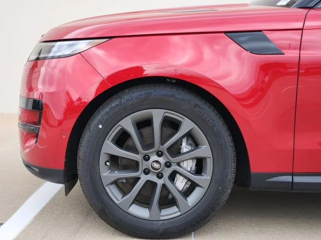 2025 Land Rover Range Rover Sport - Image 9