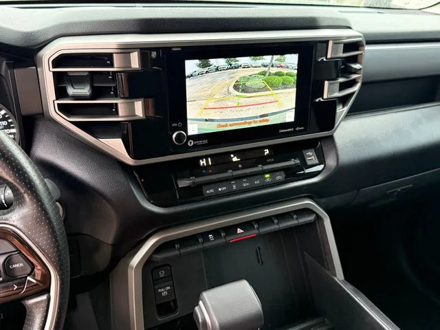 2023 Toyota Tundra - Image 21