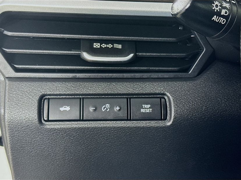 2025 Nissan Altima - Image 11