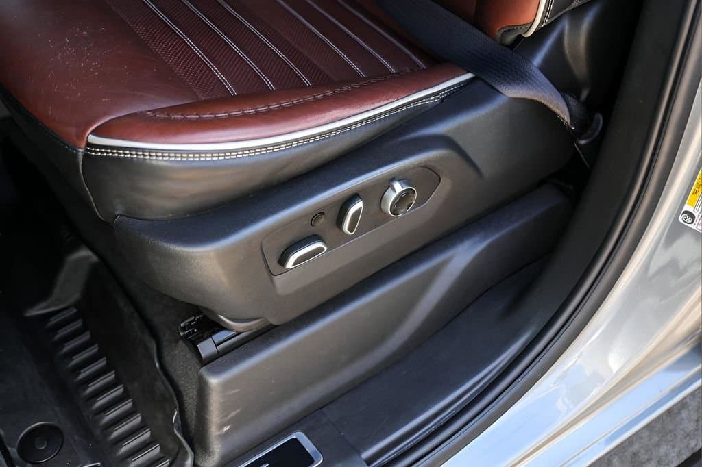 2023 GMC Sierra 1500 - Image 8