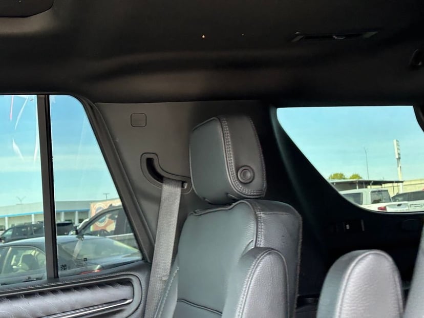 2023 GMC Yukon - Image 27