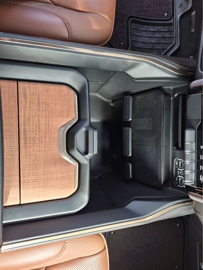 2023 Ram 1500 - Image 39