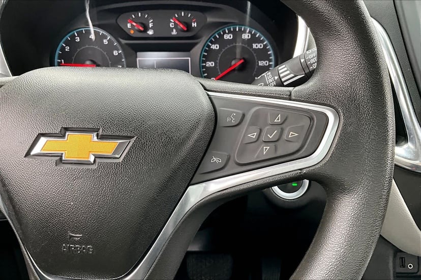 2018 Chevrolet Equinox - Image 25