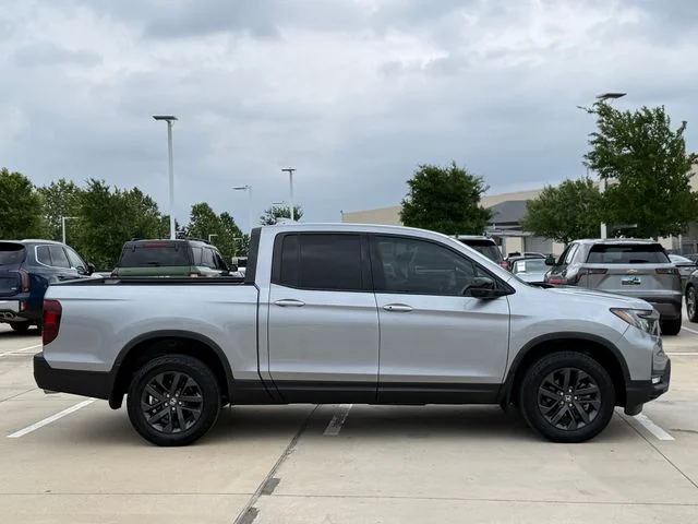 2023 Honda Ridgeline - Image 5