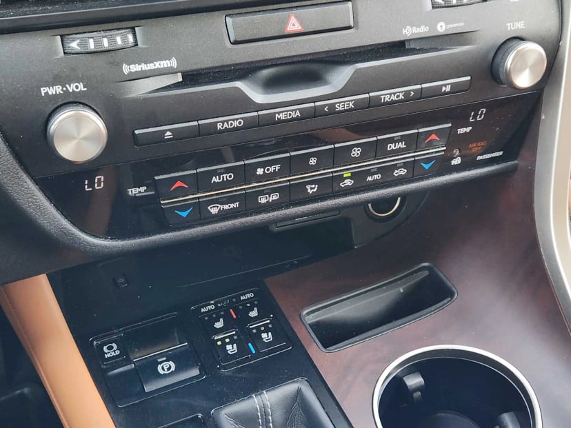 2022 Lexus RX 350 - Image 18