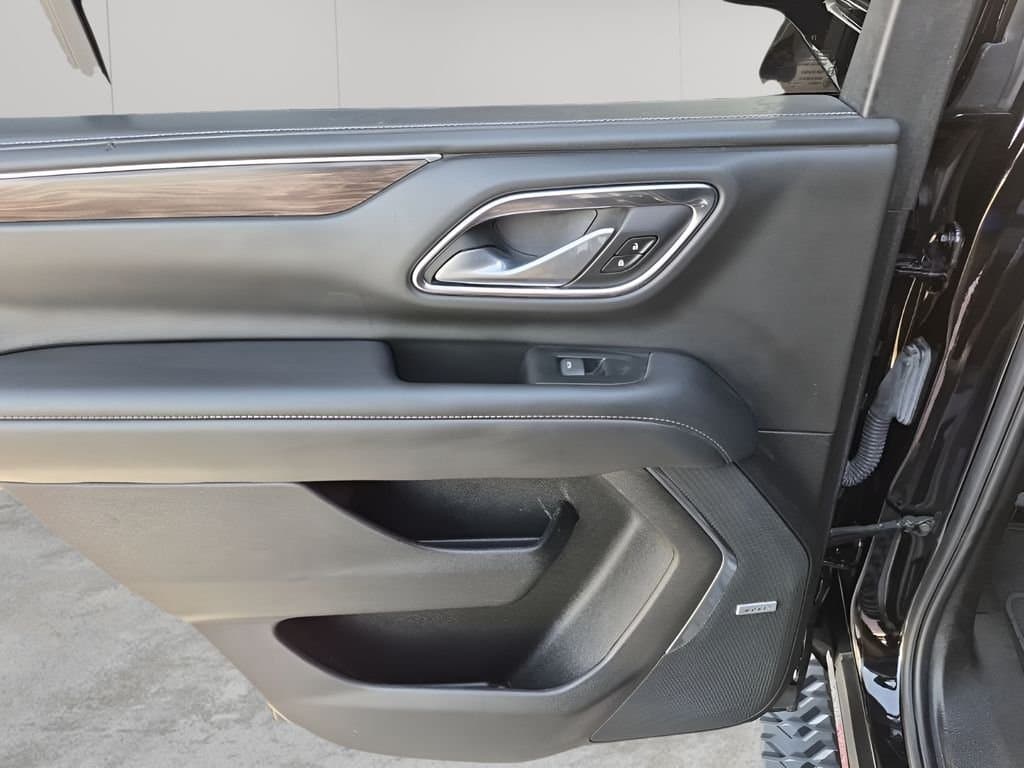 2022 Chevrolet Tahoe - Image 17