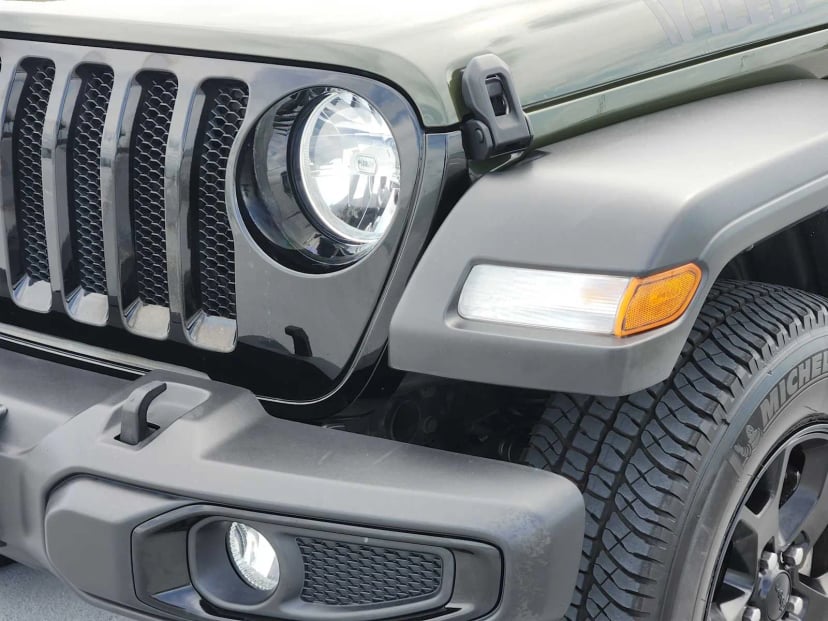 2022 Jeep Wrangler - Image 8