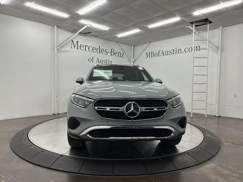 2026 Mercedes-Benz GLC - Image 2