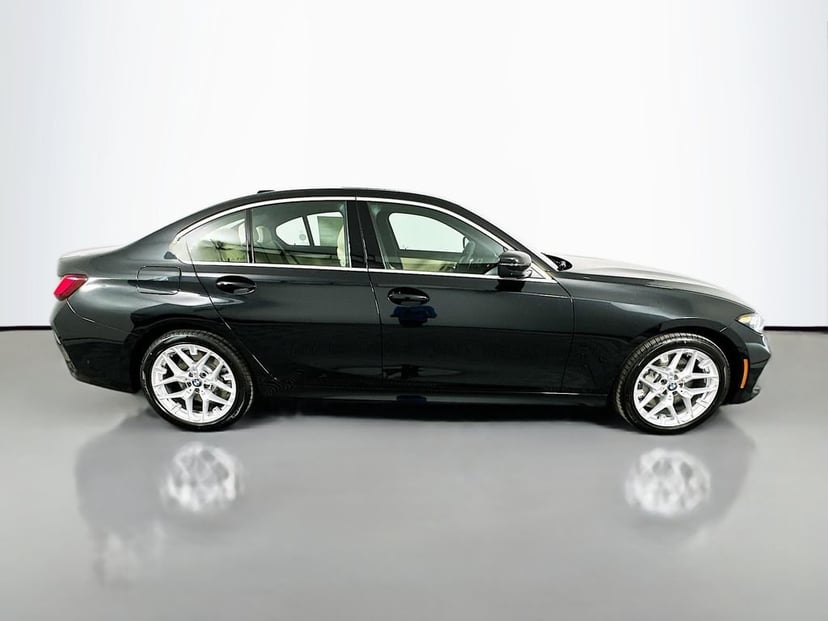 2026 BMW 3 Series - Image 4