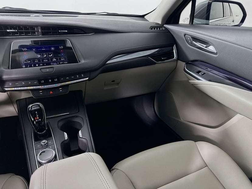 2023 Cadillac XT4 - Image 23