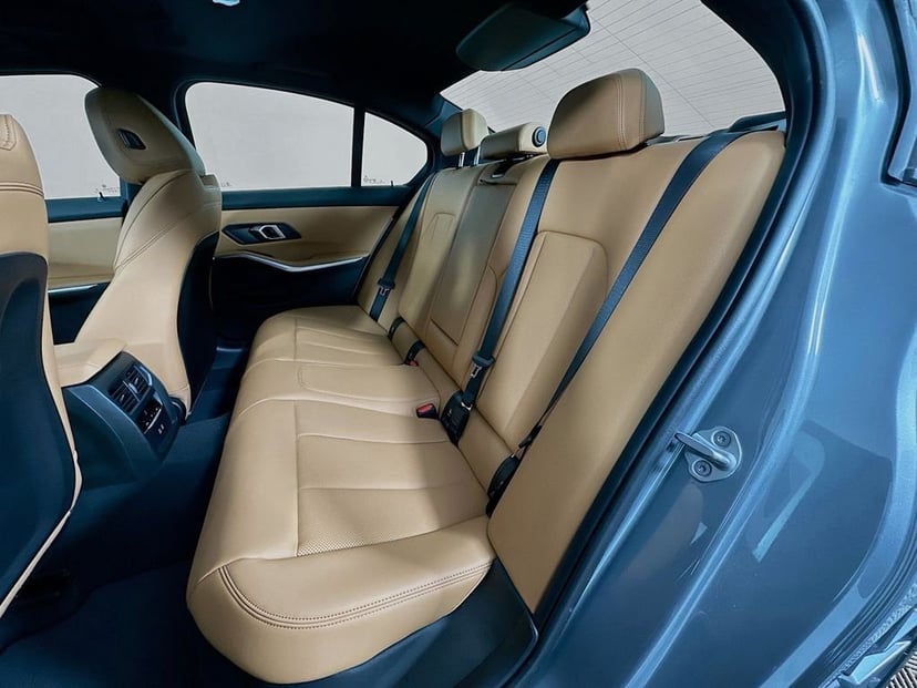 2026 BMW 3 Series - Image 17