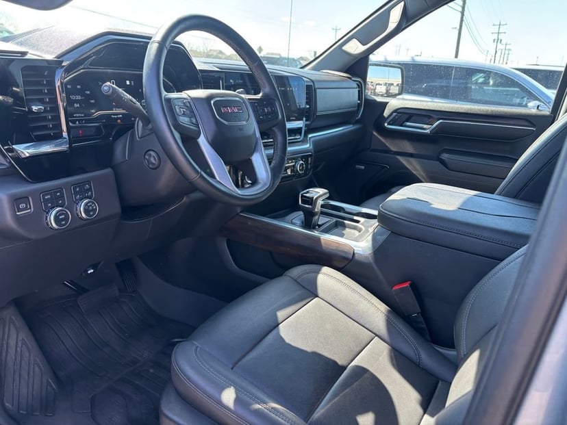 2023 GMC Sierra 1500 - Image 6