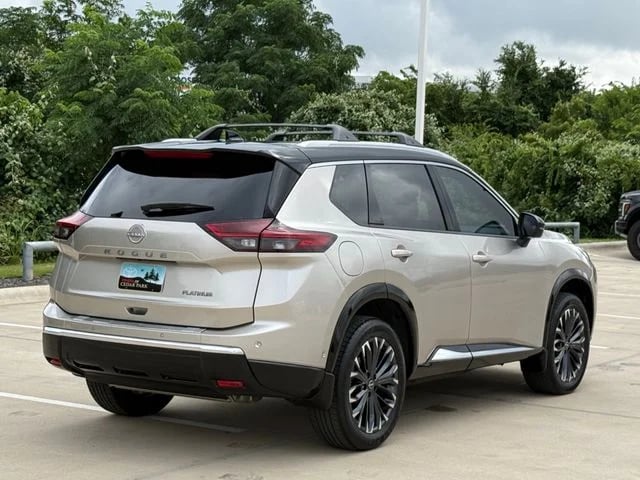 2025 Nissan Rogue - Image 4
