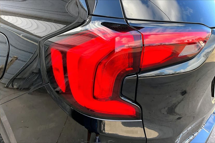 2018 GMC Terrain - Image 28