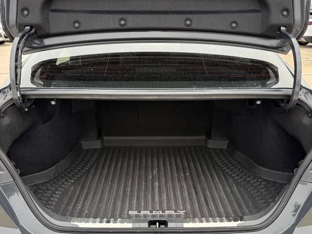 2025 Toyota Camry - Image 26