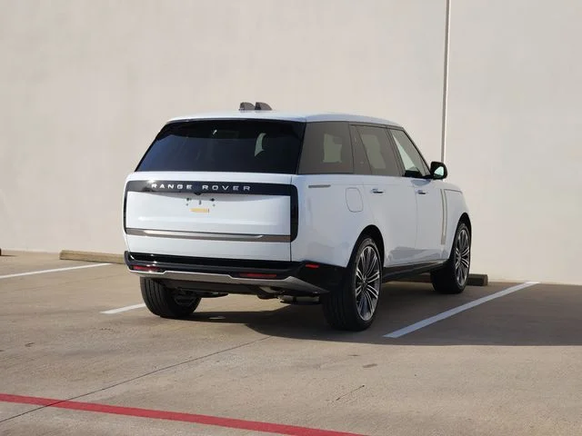 2026 Land Rover Range Rover - Image 4