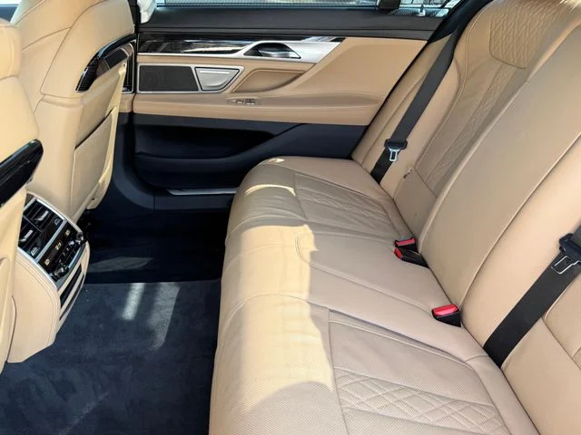 2019 BMW 7 Series - Image 28