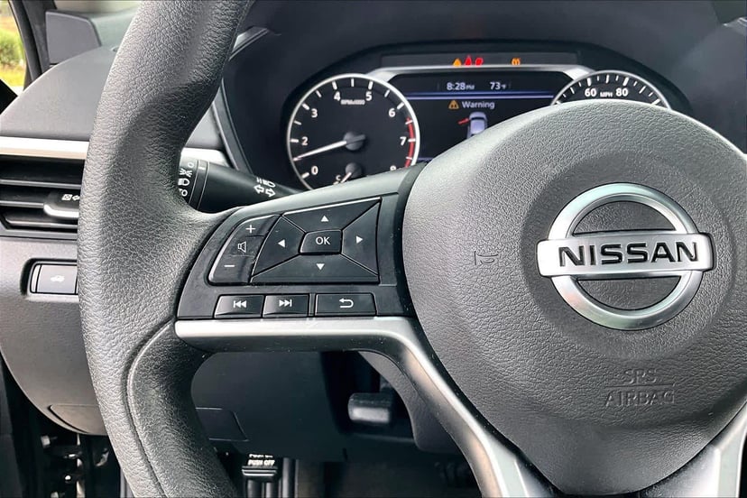 2022 Nissan Altima - Image 24