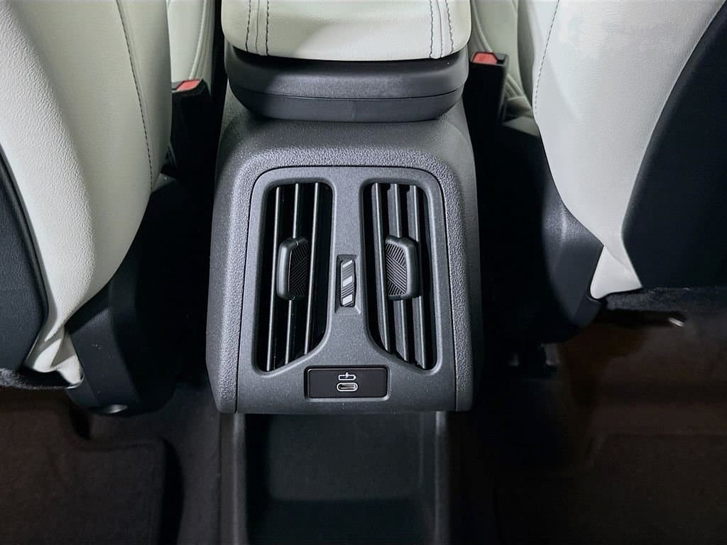 2026 BMW X1 - Image 18