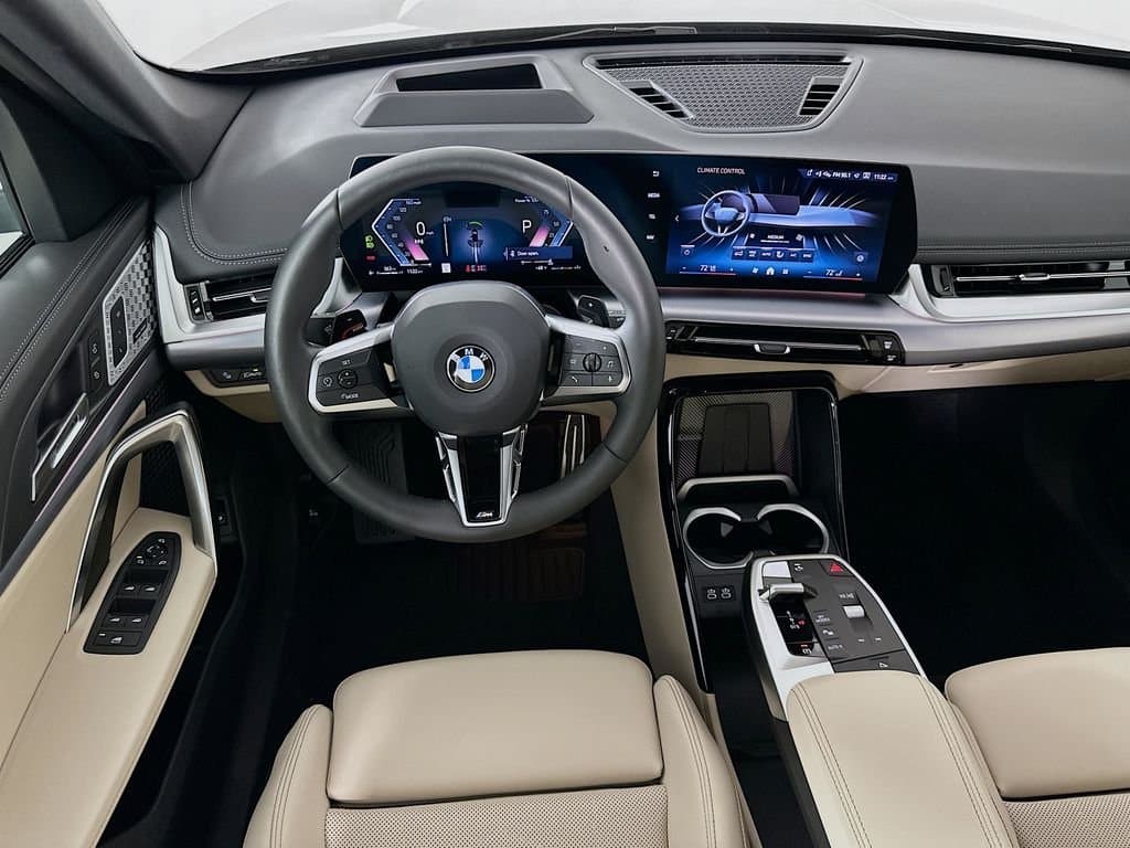 2025 BMW X1 - Image 22