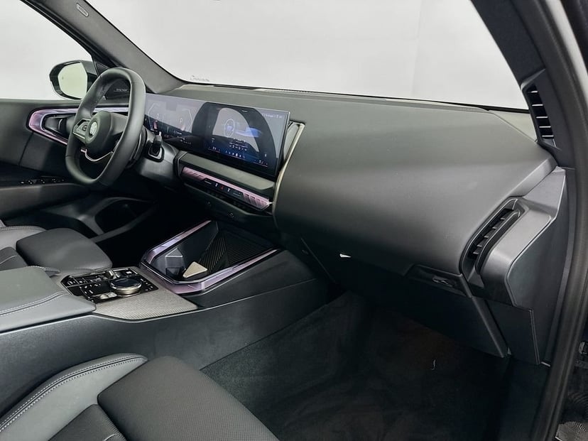 2025 BMW X3 - Image 27