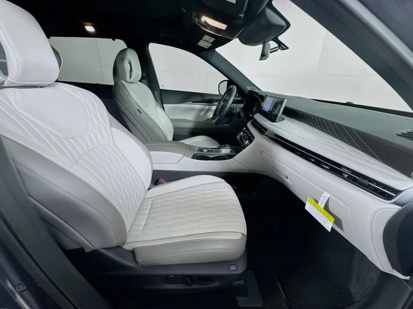 2026 INFINITI QX60 - Image 38